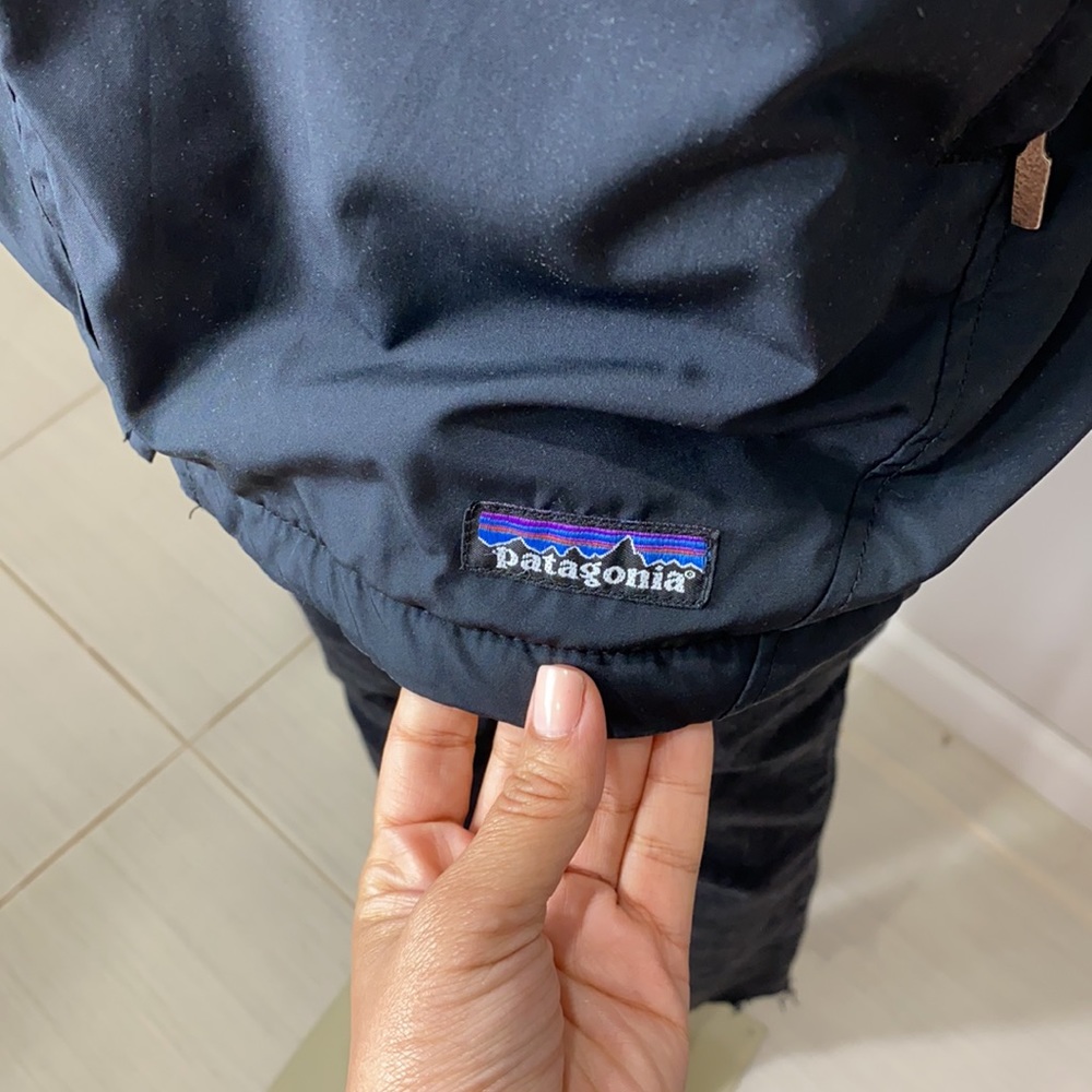 Patagonia Basic Black Coat Size Large - image 2